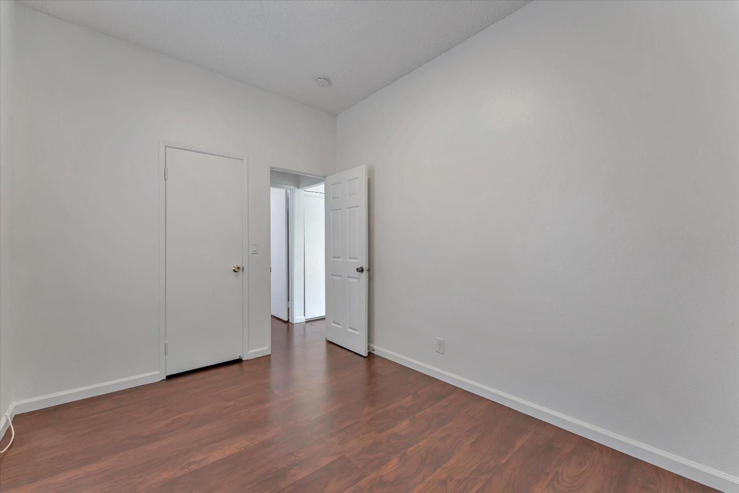 Detail Gallery Image 13 of 16 For 2131 West St #B,  Oakland,  CA 94612 - 2 Beds | 1 Baths