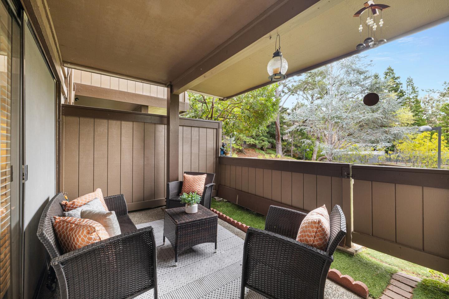 Detail Gallery Image 14 of 31 For 3320 Brittan Ave #2,  San Carlos,  CA 94070 - 2 Beds | 2 Baths
