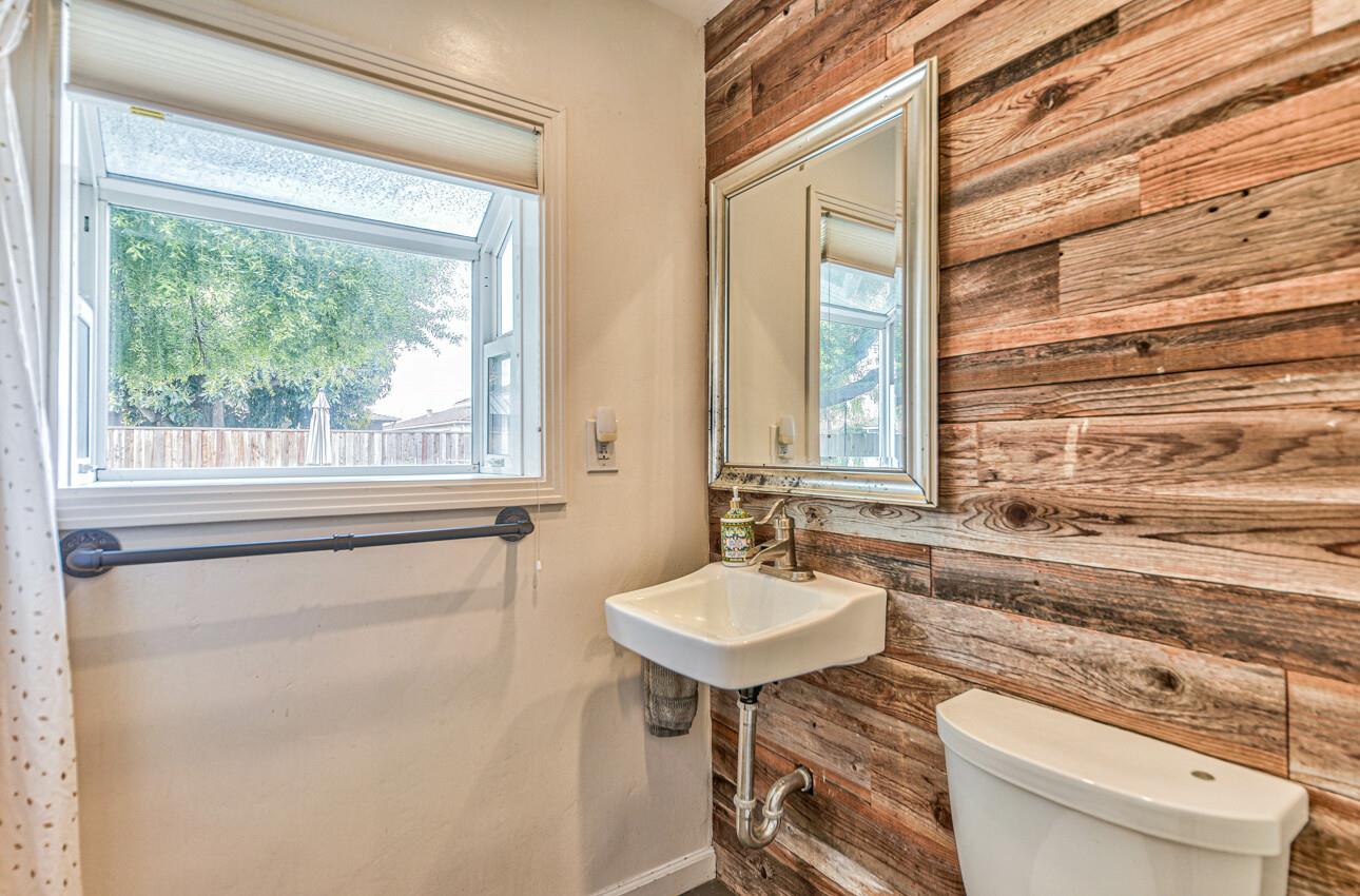 Detail Gallery Image 24 of 31 For 220 San Miguel Ave, Salinas,  CA 93901 - 2 Beds | 1 Baths