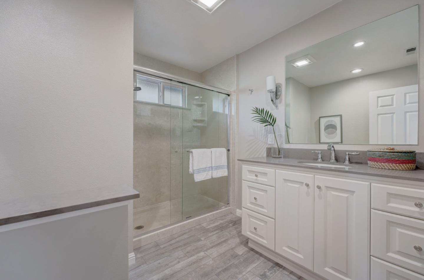 Detail Gallery Image 31 of 35 For 1055 W Knickerbocker Dr, Sunnyvale,  CA 94087 - 3 Beds | 2 Baths