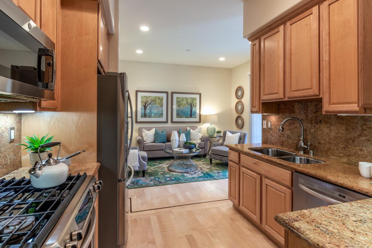 Detail Gallery Image 8 of 26 For 2754 Montavo Pl, Campbell,  CA 95008 - 3 Beds | 2/1 Baths