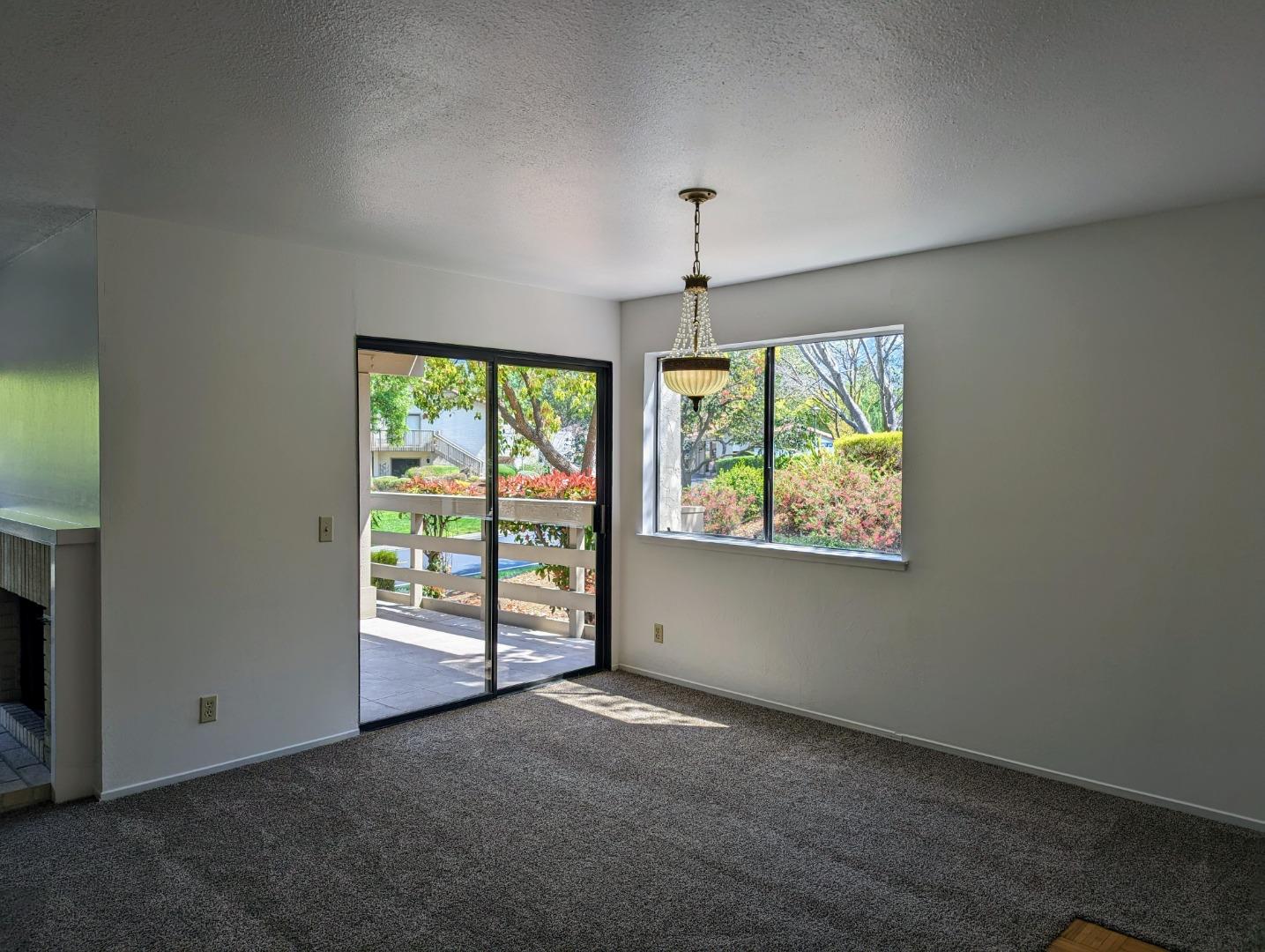 Detail Gallery Image 7 of 41 For 8451 Traminer Ct, San Jose,  CA 95135 - 2 Beds | 2 Baths