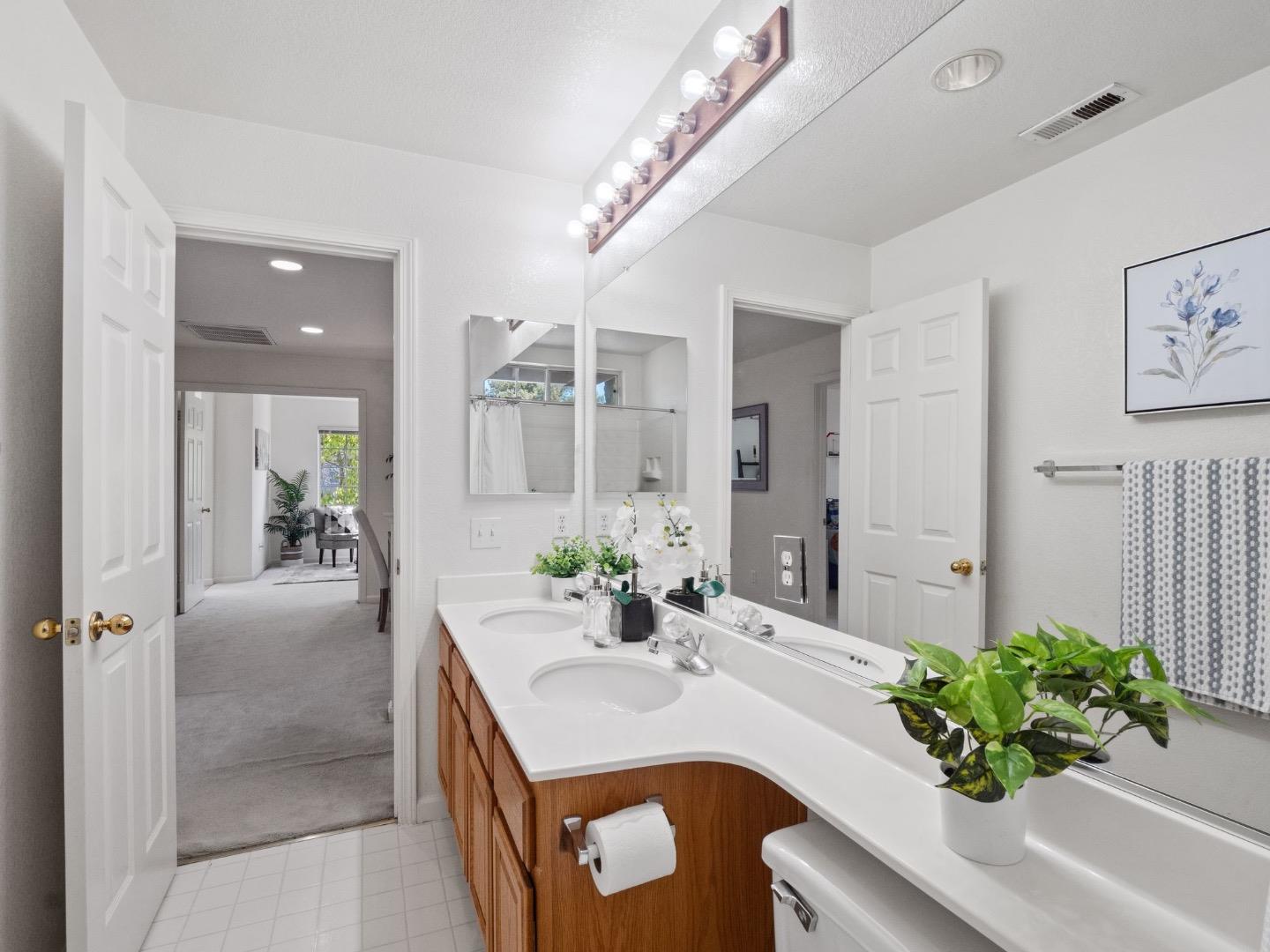 Detail Gallery Image 44 of 52 For 38776 Litchfield Cir, Fremont,  CA 94536 - 3 Beds | 2/1 Baths