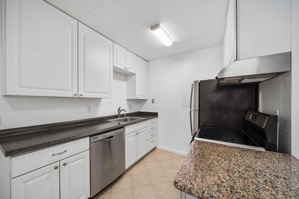 Detail Gallery Image 3 of 21 For 1126 Cherry Ave #53,  San Bruno,  CA 94066 - 1 Beds | 1 Baths