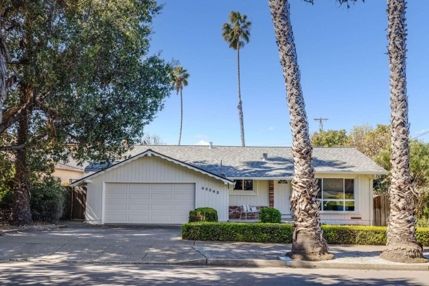 Photo of 42243 Palm Ave in Fremont, CA