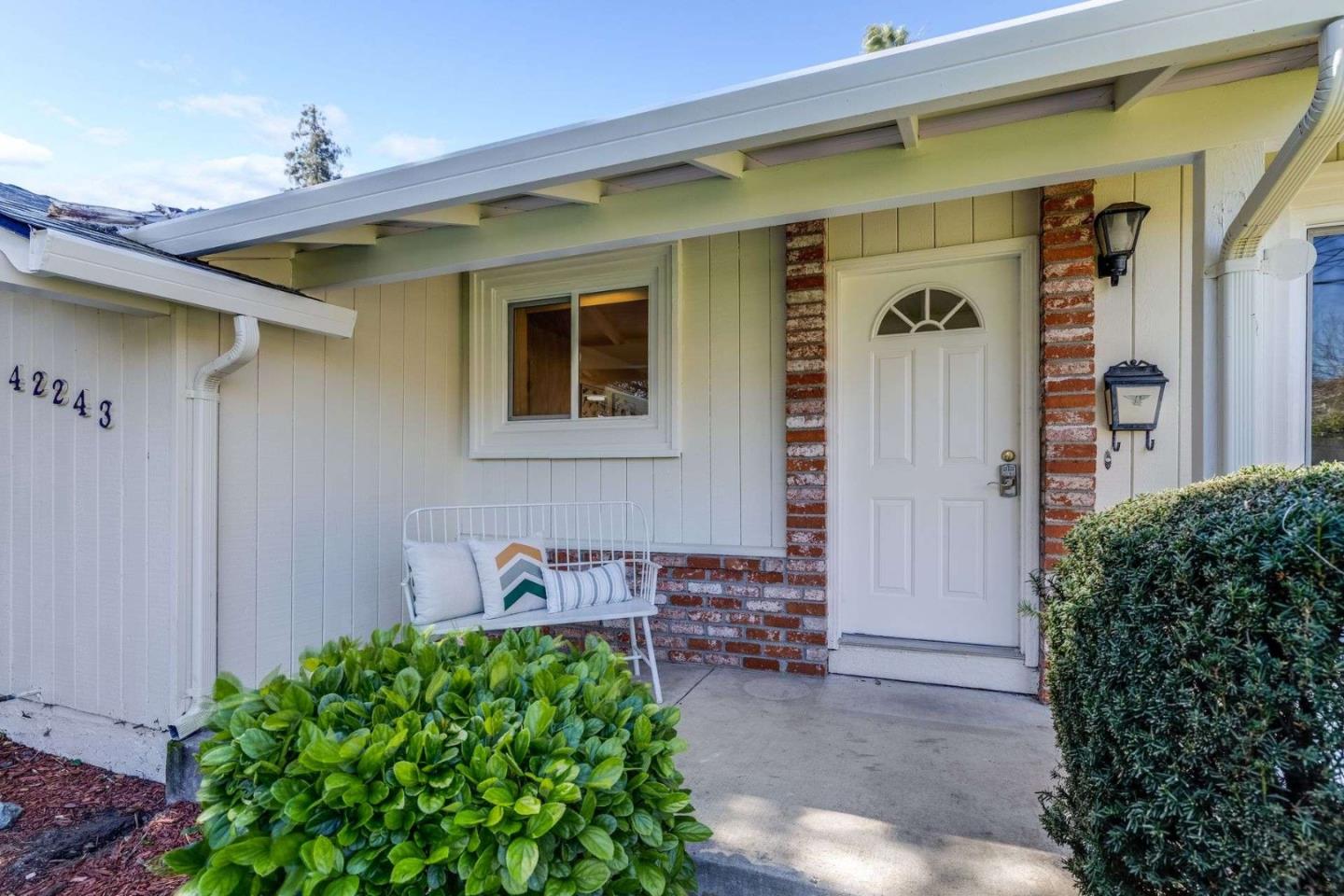 Detail Gallery Image 6 of 33 For 42243 Palm Ave, Fremont,  CA 94539 - 4 Beds | 2 Baths