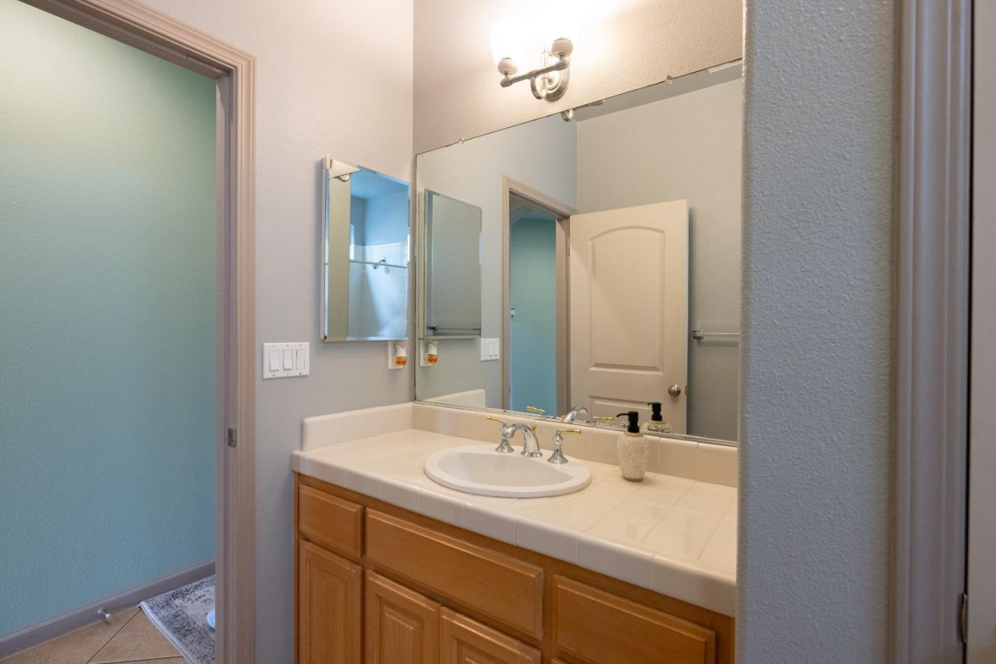 Detail Gallery Image 31 of 37 For 1517 Verona Ct, Salinas,  CA 93905 - 5 Beds | 3 Baths
