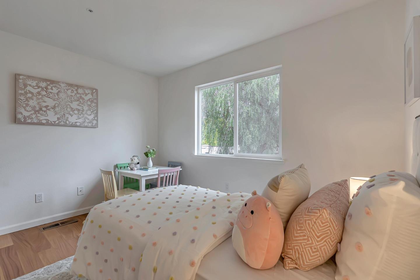 Detail Gallery Image 26 of 42 For 537 Devonshire Ct, Mountain View,  CA 94043 - 3 Beds | 2/1 Baths