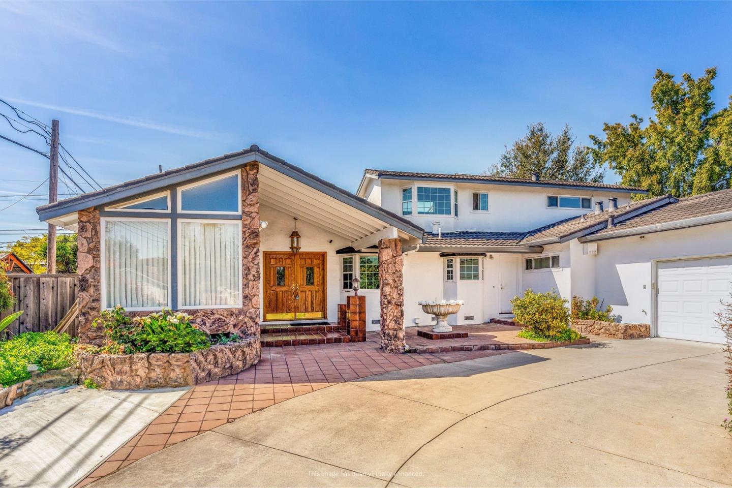 Photo of 12147 Woodside Dr in Saratoga, CA