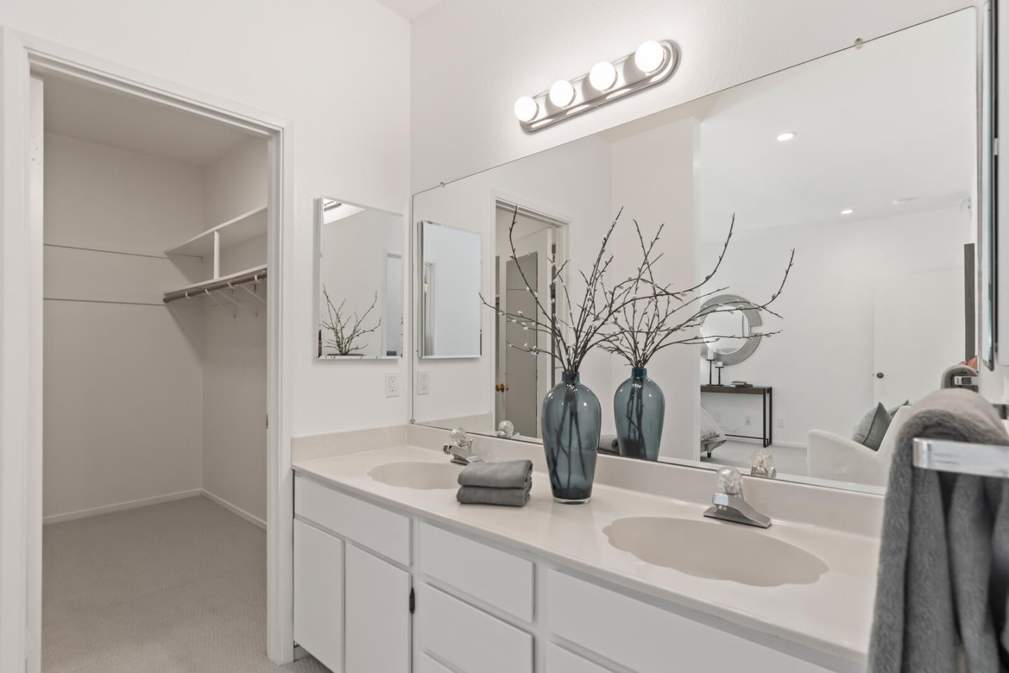 Detail Gallery Image 24 of 38 For 50 Horgan Ave #2,  Redwood City,  CA 94061 - 3 Beds | 2 Baths