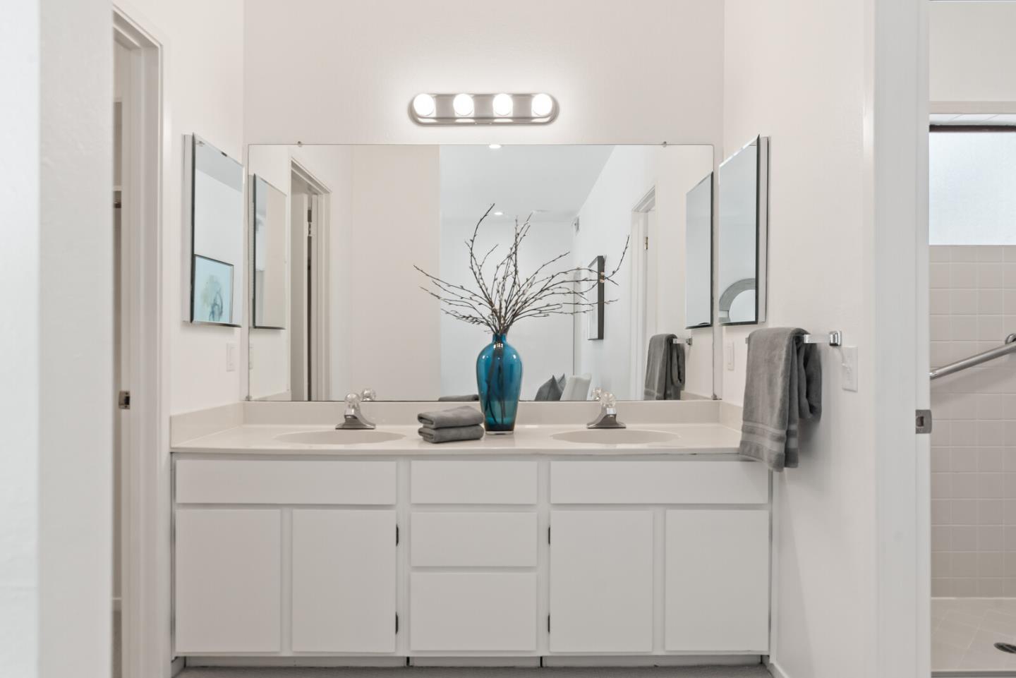 Detail Gallery Image 26 of 38 For 50 Horgan Ave #2,  Redwood City,  CA 94061 - 3 Beds | 2 Baths