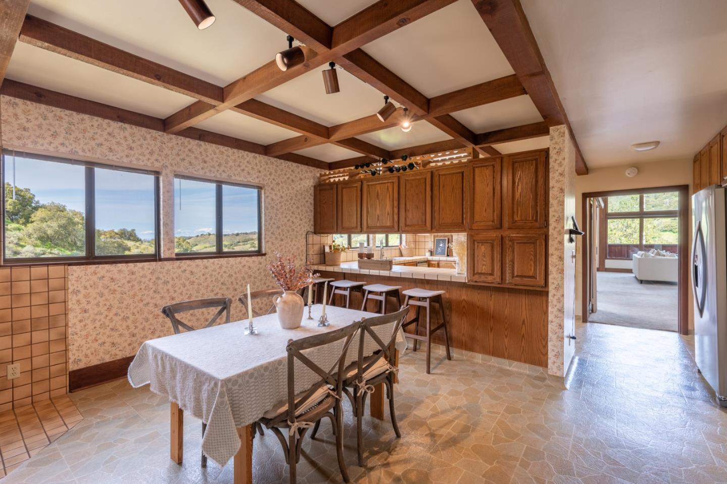 242 San Benancio Rd, Salinas, CA 93908 4 Beds 3 Baths (Active