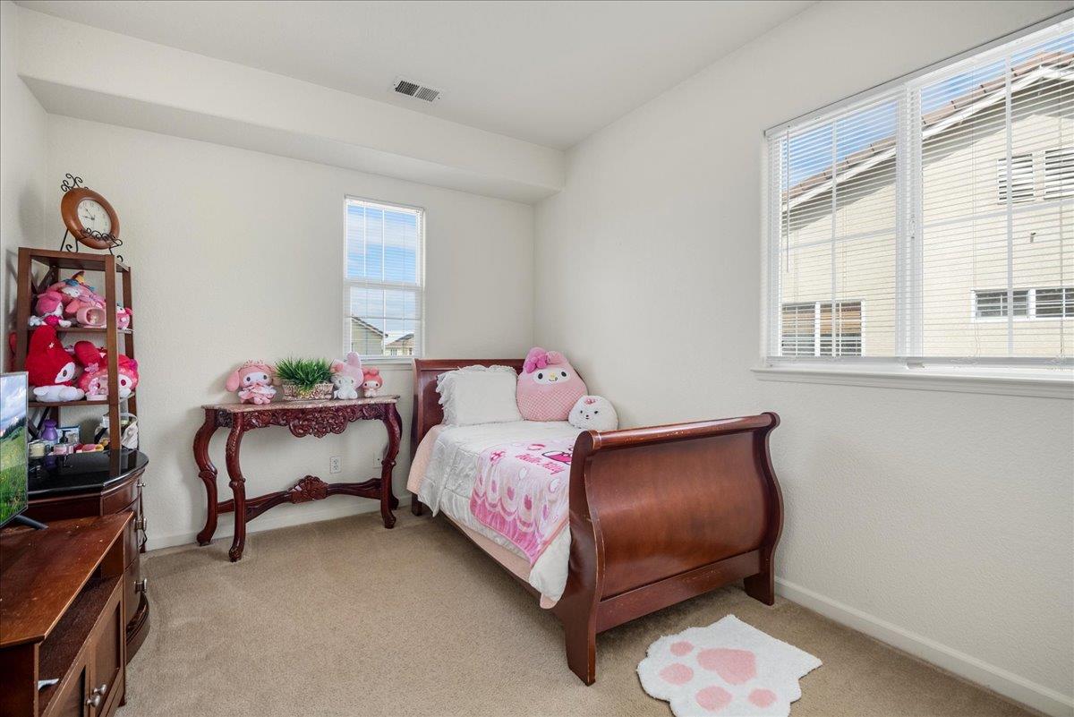 Detail Gallery Image 12 of 18 For 2778 Gilham Ct, San Jose,  CA 95148 - 4 Beds | 2/1 Baths