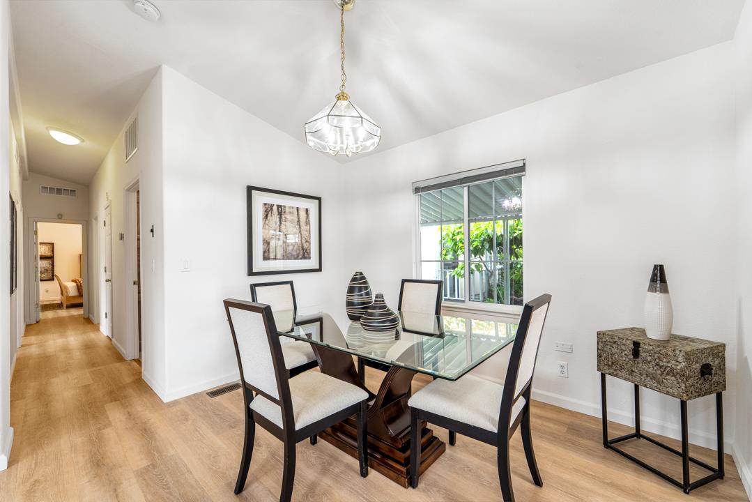 Detail Gallery Image 9 of 35 For 60 Wilson Way #161,  Milpitas,  CA 95035 - 3 Beds | 2 Baths