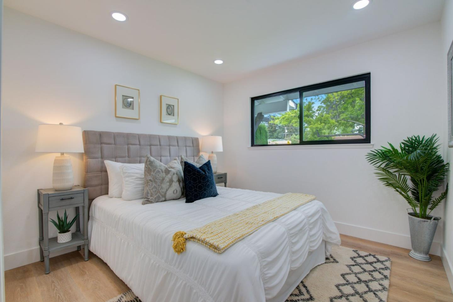 Detail Gallery Image 22 of 40 For 879 San Ardo Way, Mountain View,  CA 94043 - 4 Beds | 2 Baths