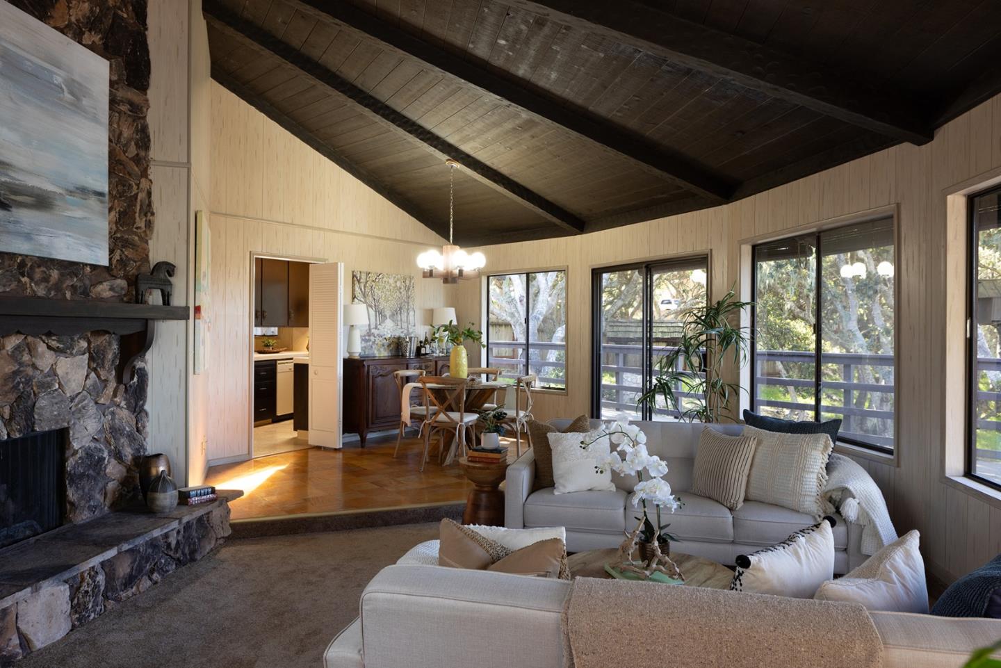Detail Gallery Image 9 of 20 For 25455 Tierra Grande Dr, Carmel,  CA 93923 - 3 Beds | 2 Baths