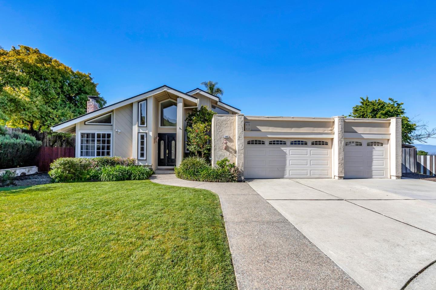 1165 Utopia Pl, San Jose, CA 95127