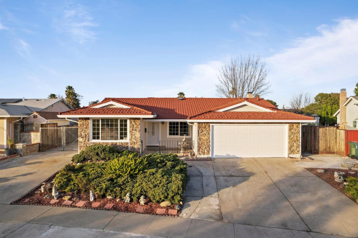 6259 Narcissus Ave, Newark, CA 94560