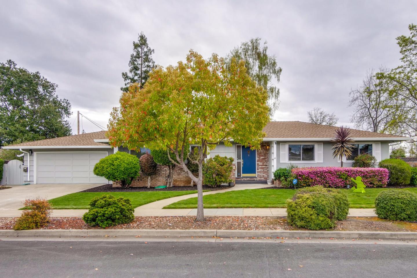 Detail Gallery Image 1 of 1 For 1538 Dominion Ave, Sunnyvale,  CA 94087 - 4 Beds | 3 Baths