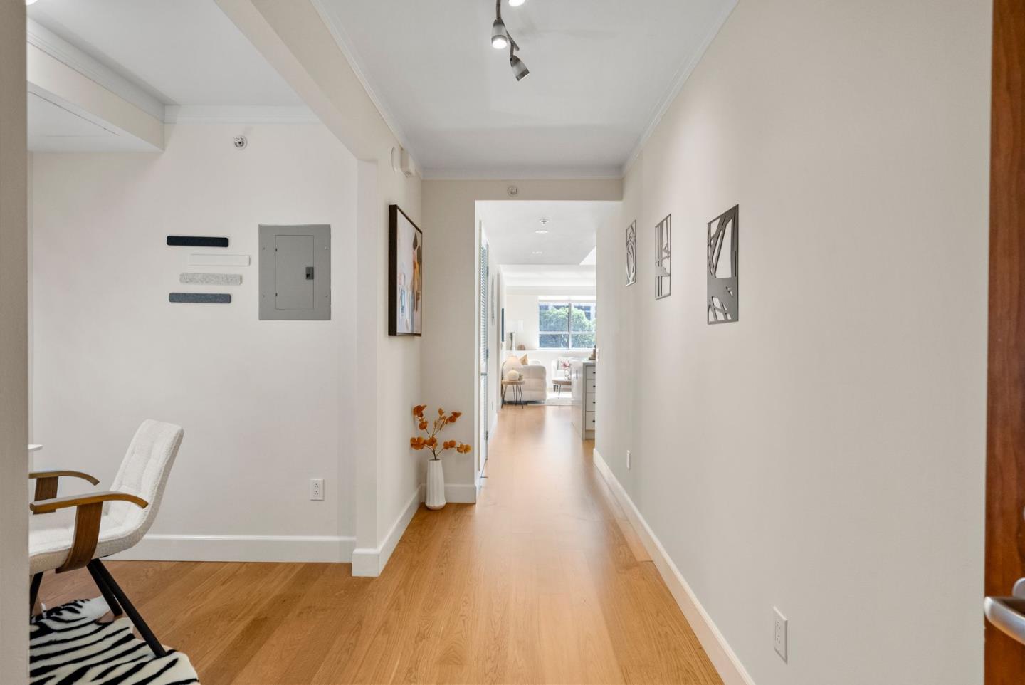 Detail Gallery Image 2 of 33 For 400 Beale St #804,  San Francisco,  CA 94105 - 1 Beds | 1 Baths