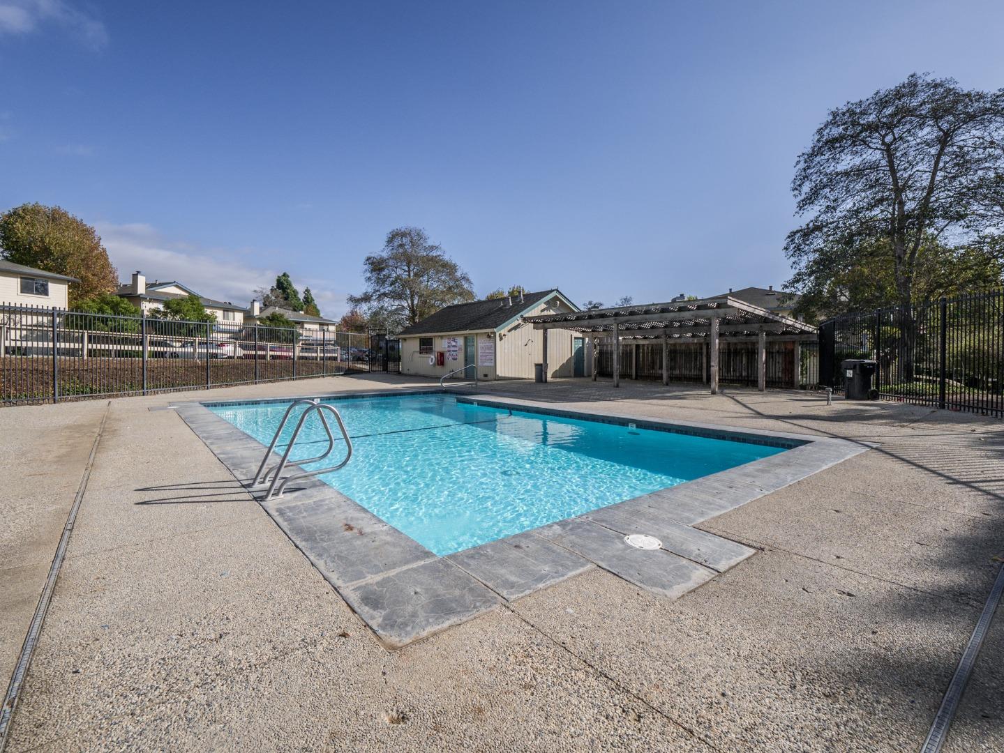Detail Gallery Image 35 of 36 For 216 Silver Leaf Dr #C,  Watsonville,  CA 95076 - 3 Beds | 1/1 Baths