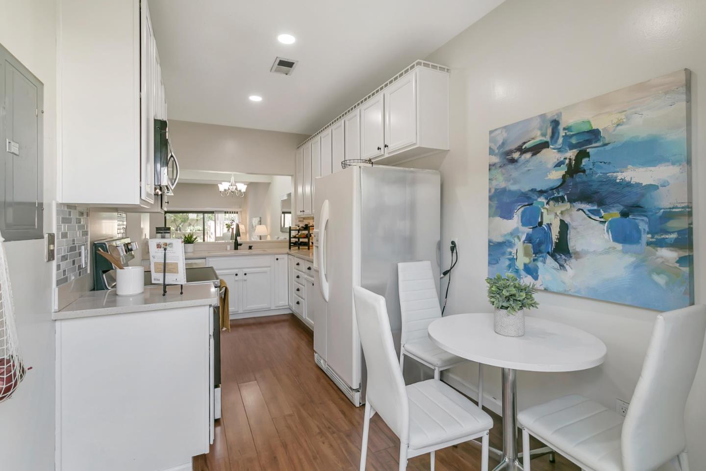 Detail Gallery Image 20 of 40 For 102 Marylinn Dr, Milpitas,  CA 95035 - 2 Beds | 2/1 Baths