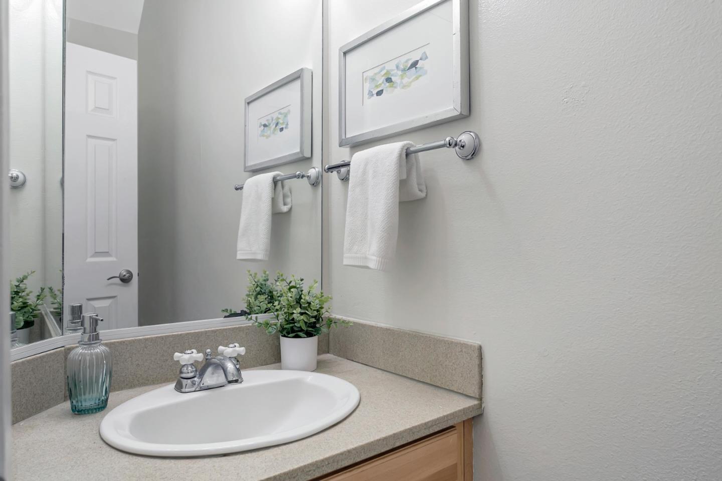 Detail Gallery Image 36 of 40 For 102 Marylinn Dr, Milpitas,  CA 95035 - 2 Beds | 2/1 Baths
