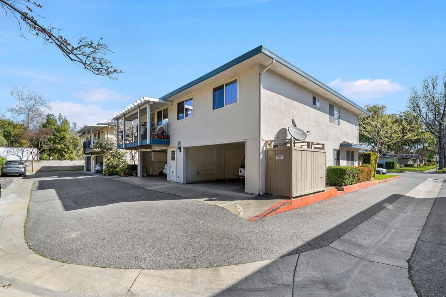 Detail Gallery Image 27 of 32 For 385 N 3rd St #2,  Campbell,  CA 95008 - 2 Beds | 1 Baths