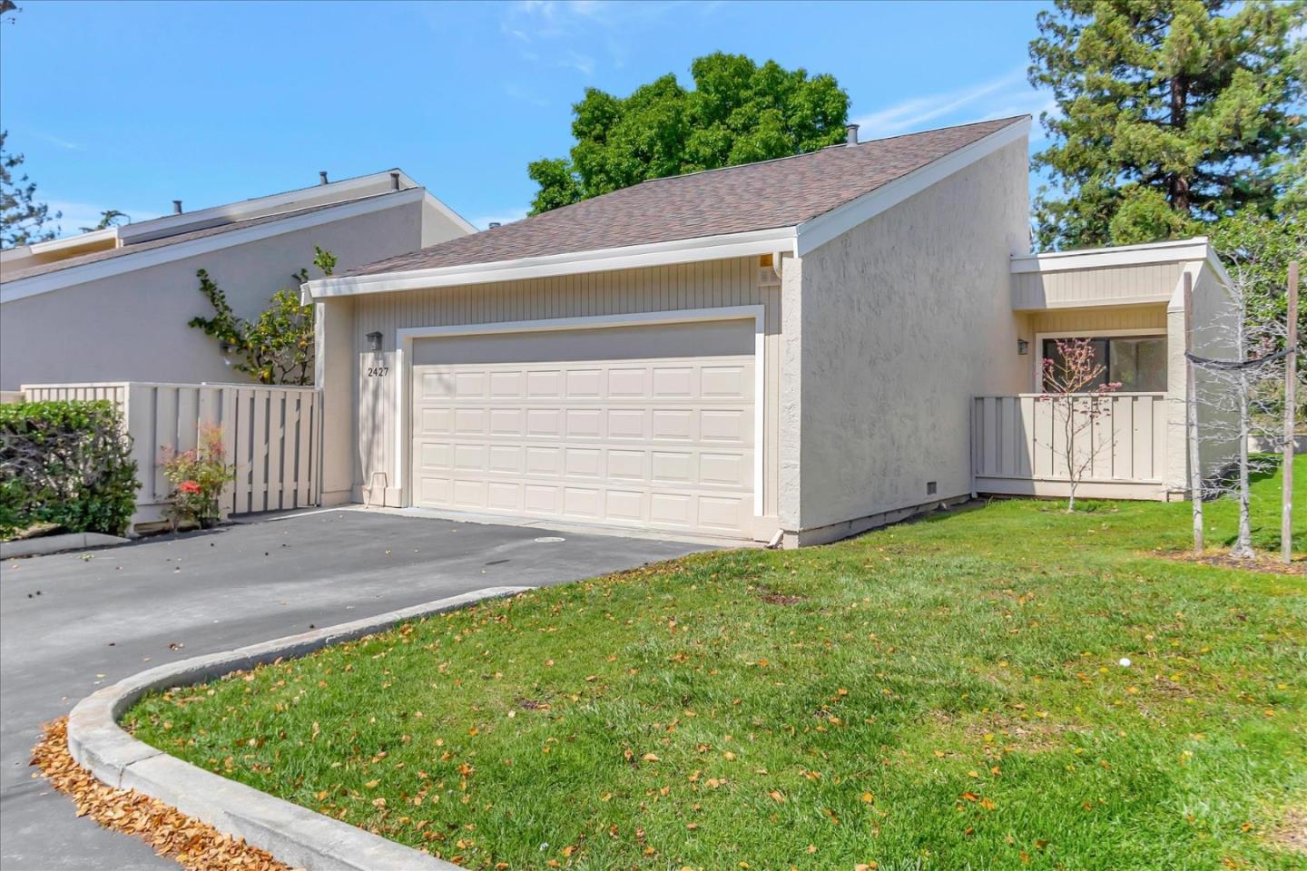 Detail Gallery Image 1 of 39 For 2427 Golf Links Circle, Santa Clara,  CA 95050 - 3 Beds | 2 Baths