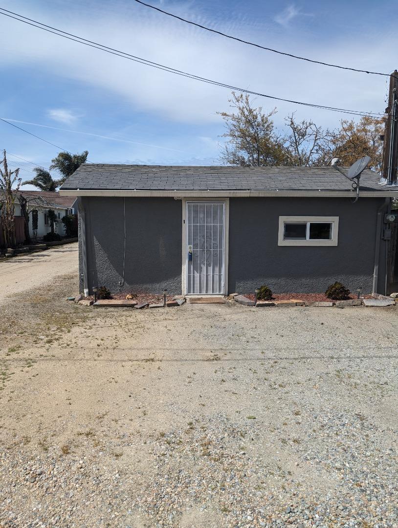 370 Bridgevale Rd, Hollister, CA 95023