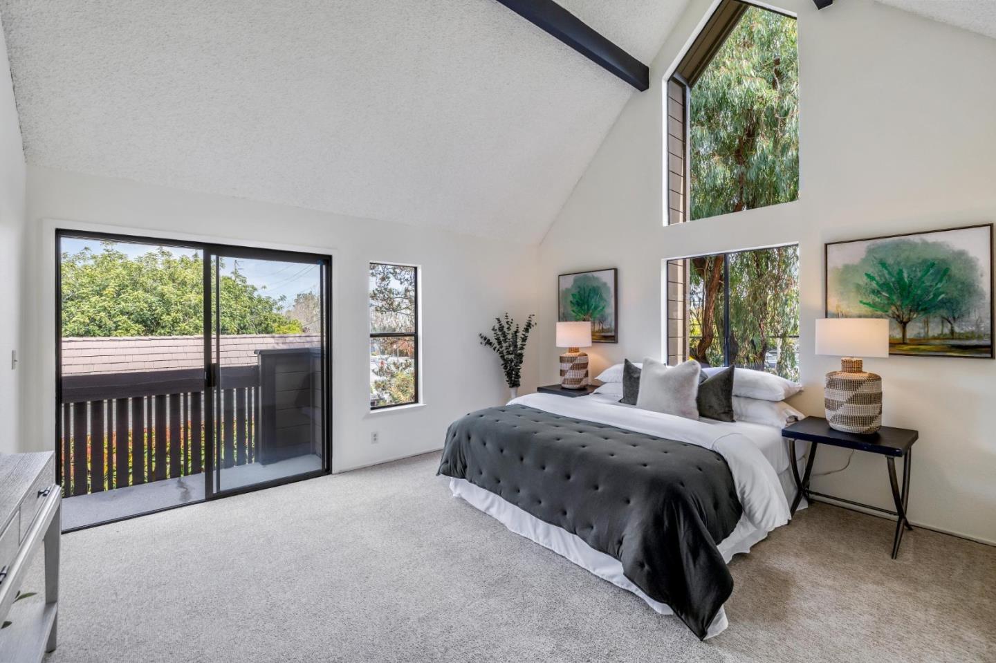 Detail Gallery Image 8 of 19 For 4104 Thain Way, Palo Alto,  CA 94306 - 2 Beds | 2 Baths