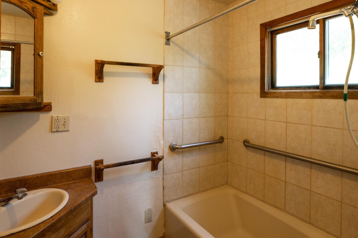 Detail Gallery Image 15 of 58 For 25105 Skyland Rd, Los Gatos,  CA 95033 - 1 Beds | 1 Baths