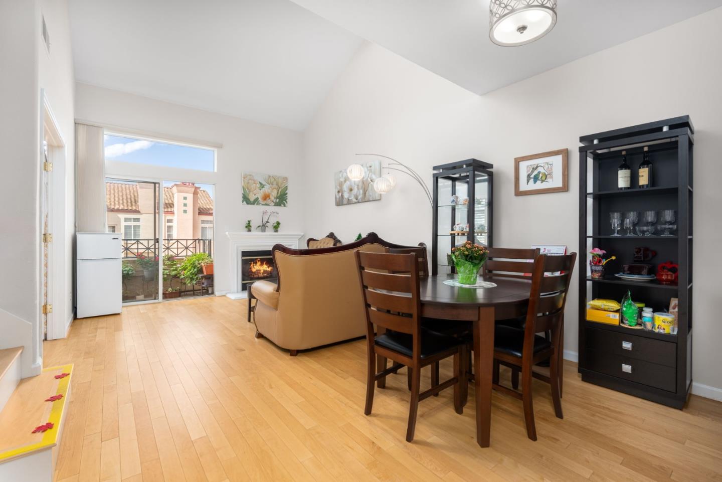 Detail Gallery Image 4 of 34 For 1951 Ofarrell St #420,  San Mateo,  CA 94403 - 2 Beds | 1 Baths