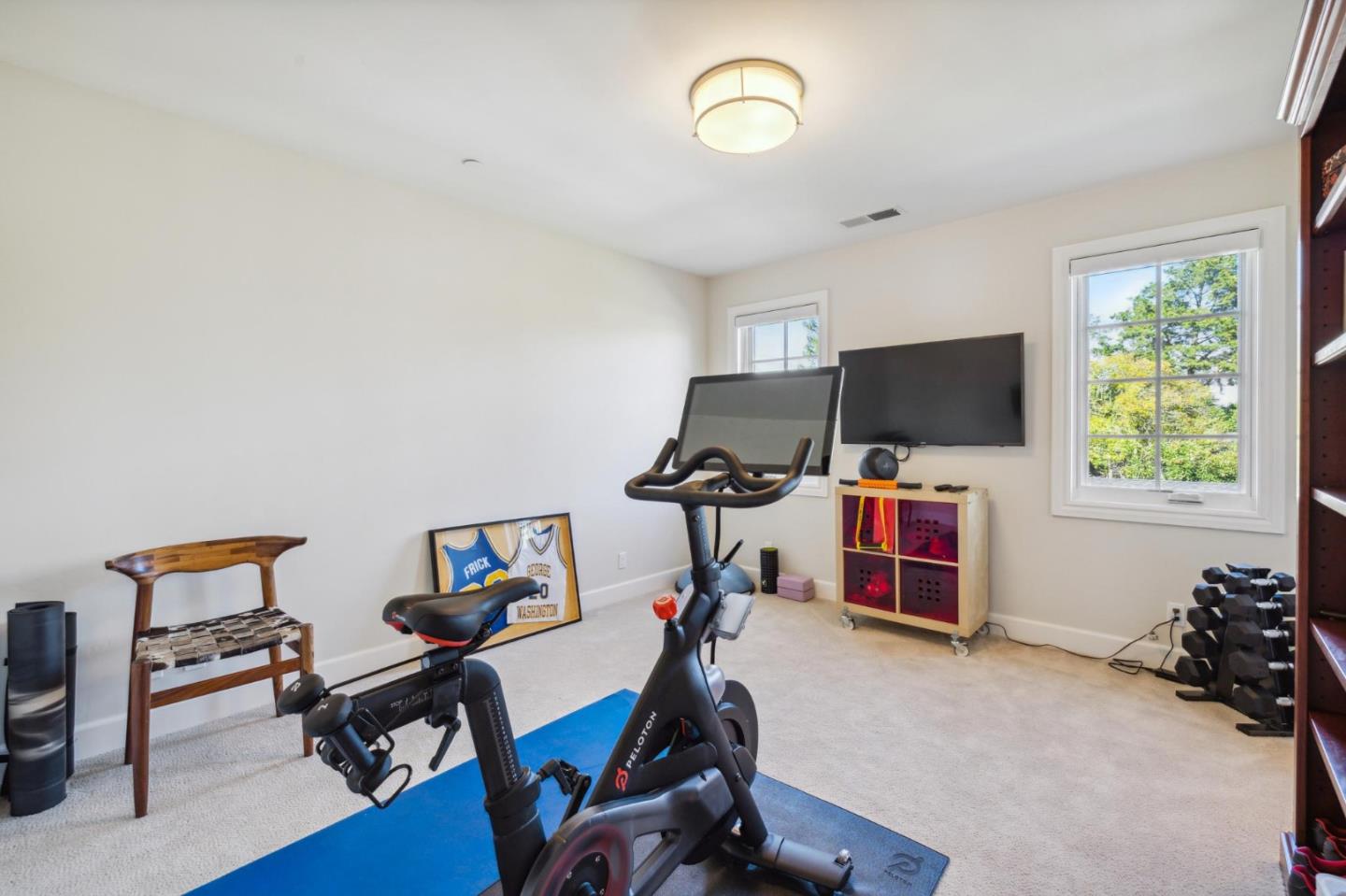 Detail Gallery Image 38 of 45 For 539 Beresford Ave, Redwood City,  CA 94061 - 5 Beds | 5/1 Baths