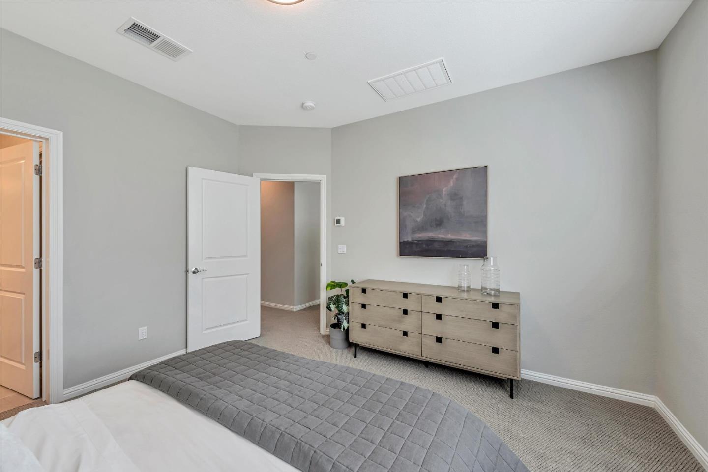 Detail Gallery Image 19 of 30 For 675 Beechnut Ct, San Jose,  CA 95133 - 4 Beds | 3/1 Baths