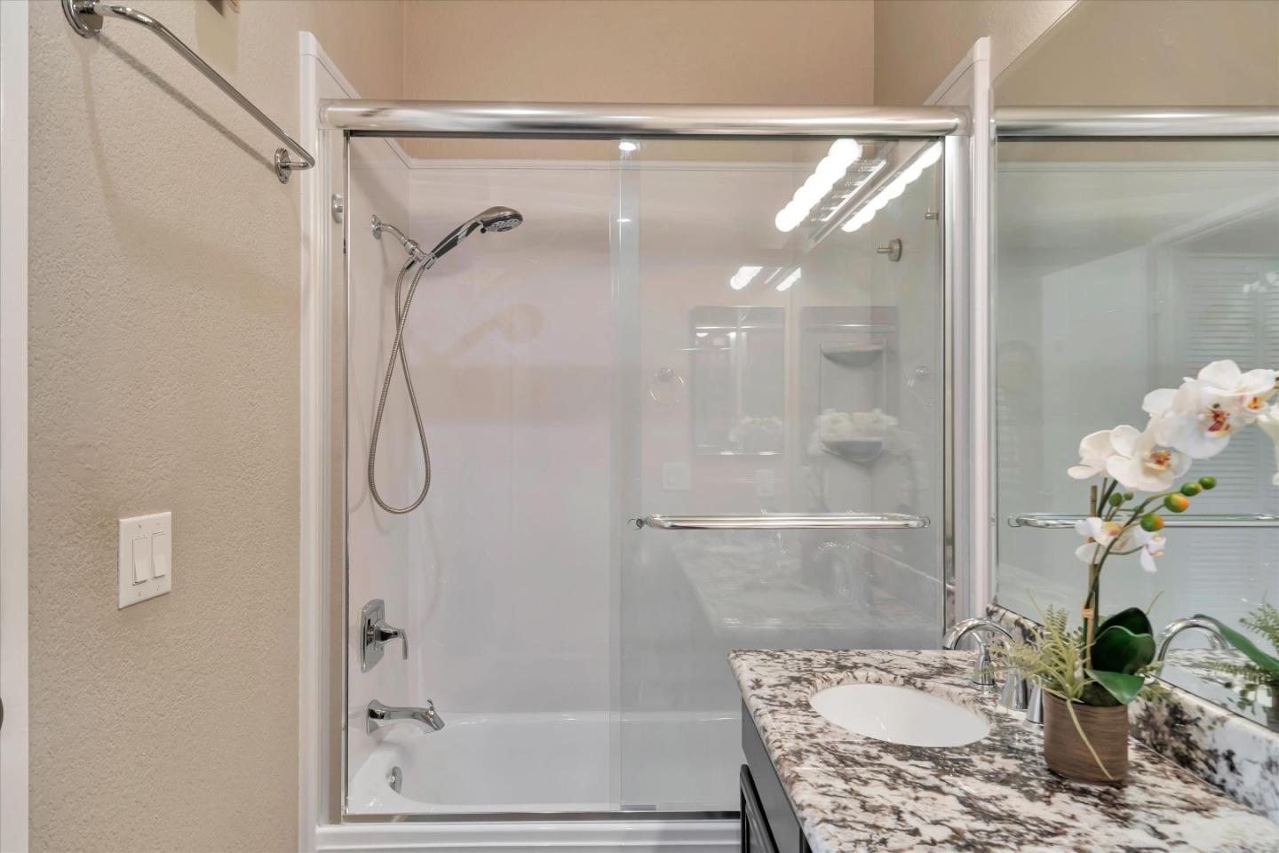 Detail Gallery Image 14 of 21 For 3395 Pinewood Ter #204,  Fremont,  CA 94536 - 2 Beds | 1 Baths
