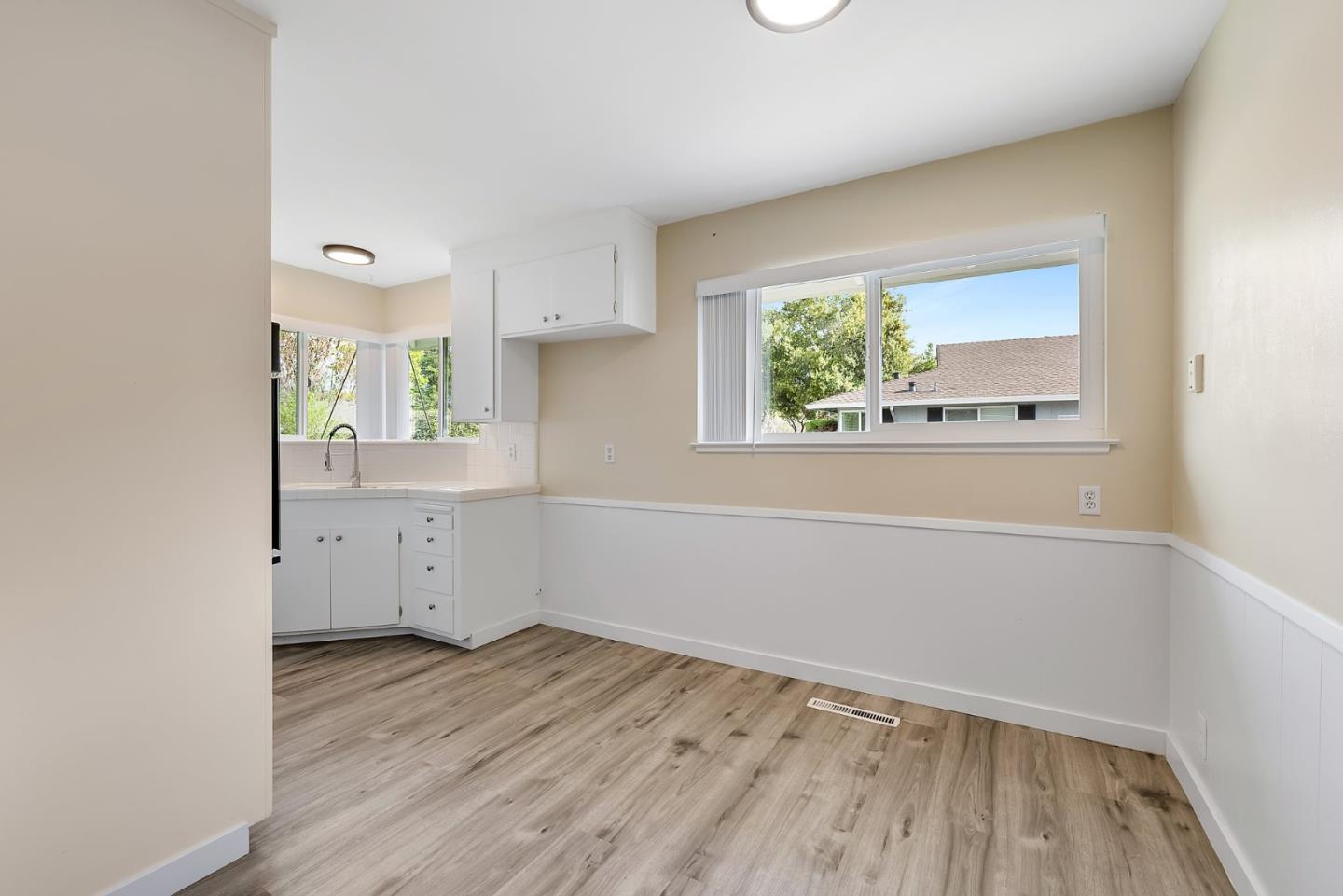 Detail Gallery Image 22 of 58 For 115 & 117 Verde Ct, Los Gatos,  CA 95032 - – Beds | – Baths