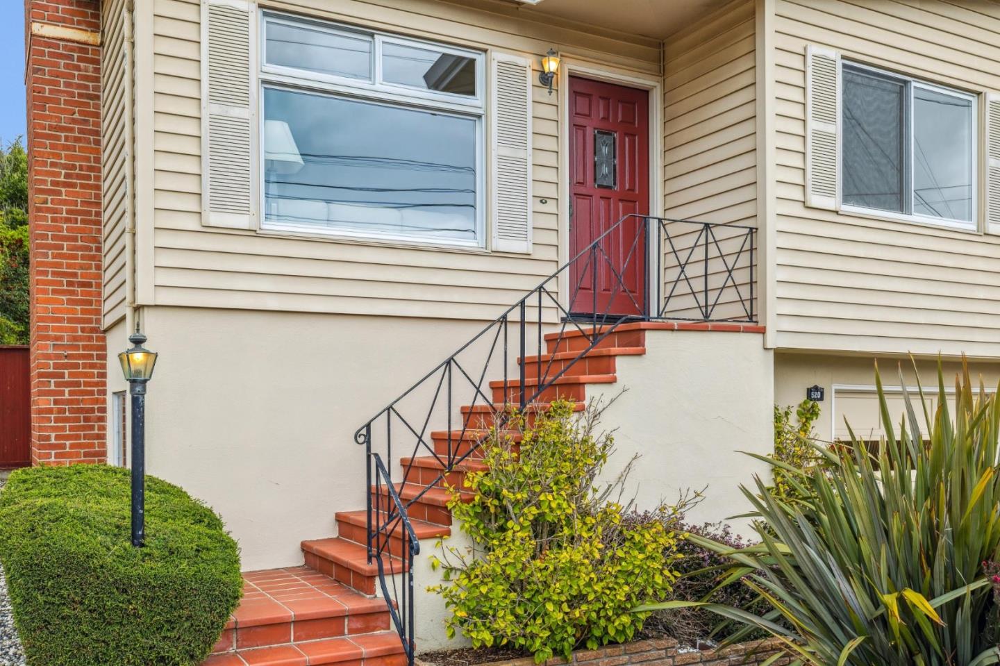 Detail Gallery Image 6 of 28 For 520 Rocca Ave, South San Francisco,  CA 94080 - 3 Beds | 2 Baths