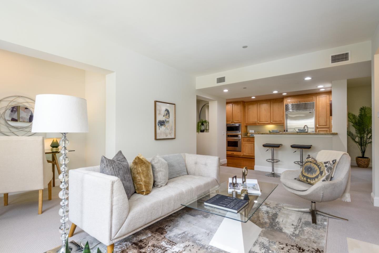 Detail Gallery Image 2 of 20 For 315 Homer Ave #307,  Palo Alto,  CA 94301 - 2 Beds | 2 Baths