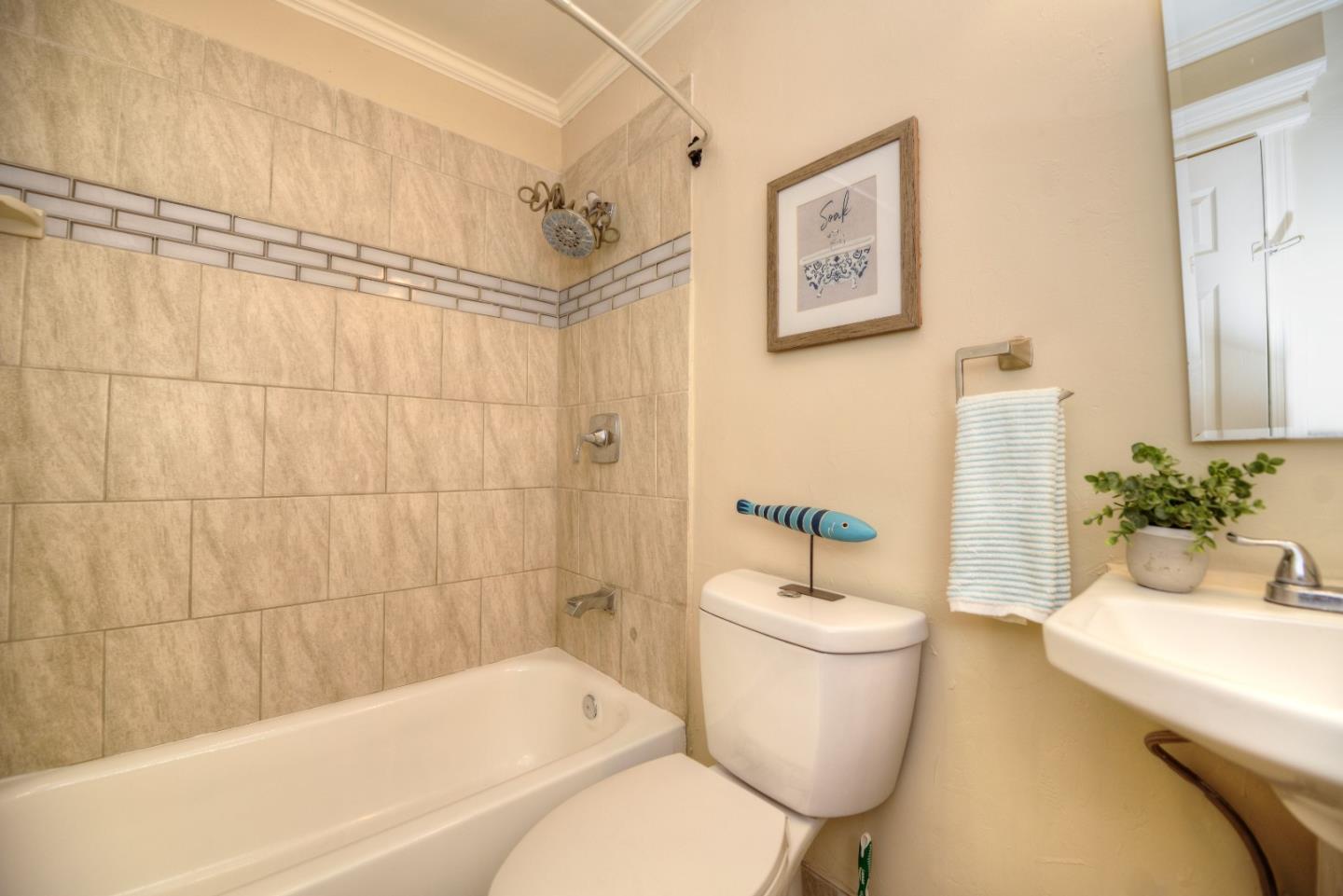 Detail Gallery Image 11 of 36 For 757 Warring Dr #2,  San Jose,  CA 95123 - 2 Beds | 1 Baths