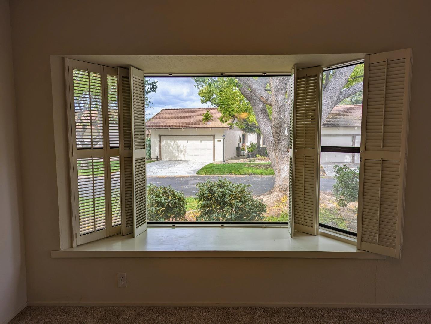 Detail Gallery Image 10 of 30 For 6252 Blauer Ln, San Jose,  CA 95135 - 2 Beds | 2 Baths