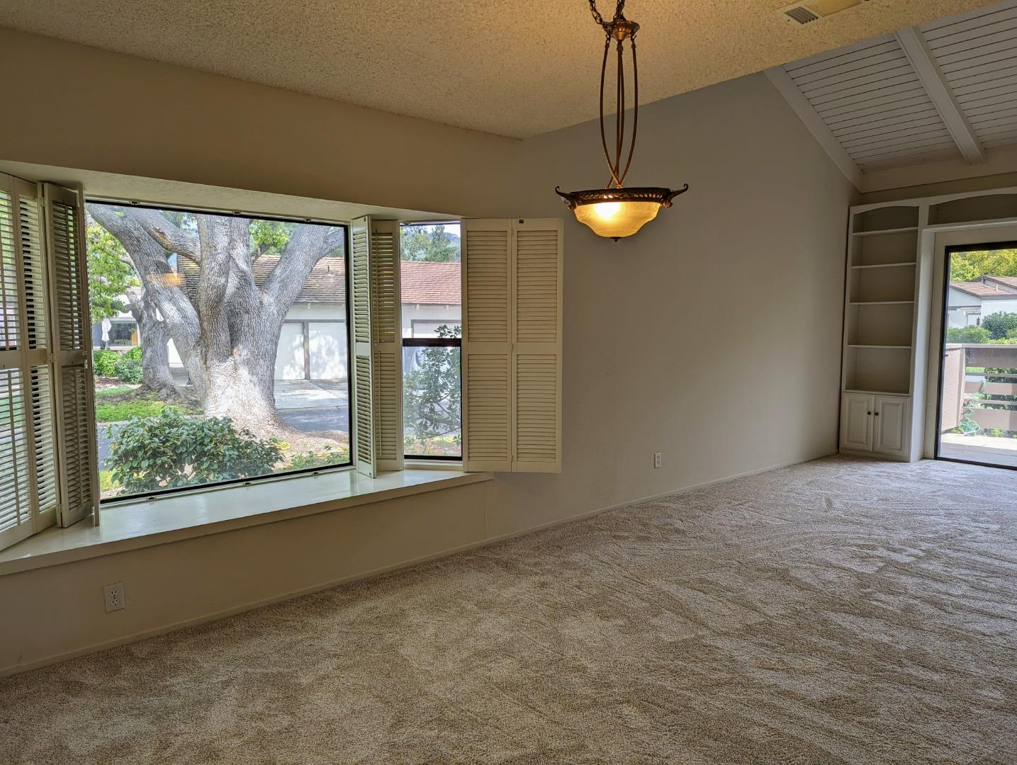 Detail Gallery Image 11 of 30 For 6252 Blauer Ln, San Jose,  CA 95135 - 2 Beds | 2 Baths
