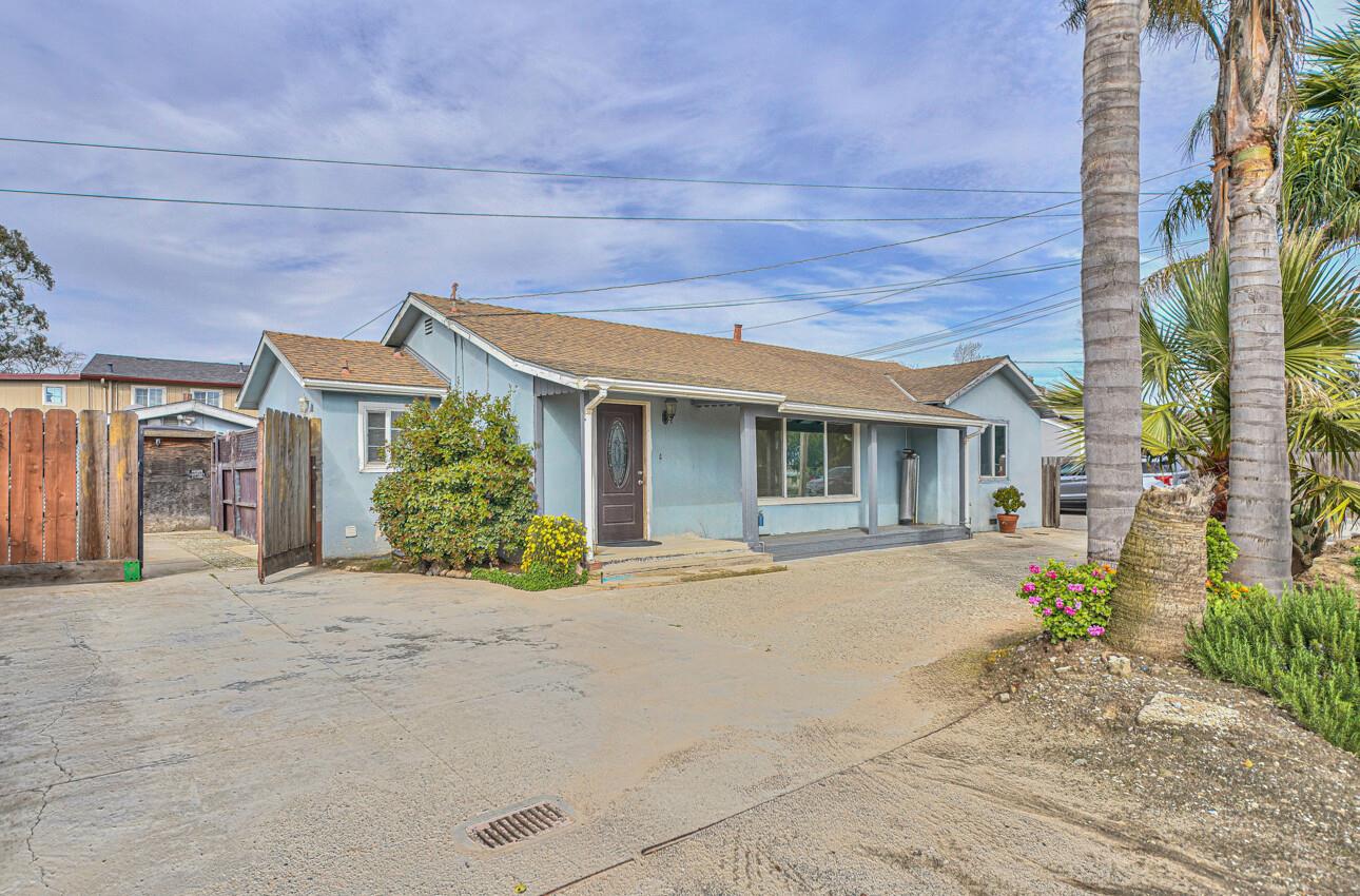 81 Russell Rd, Salinas, CA 93906