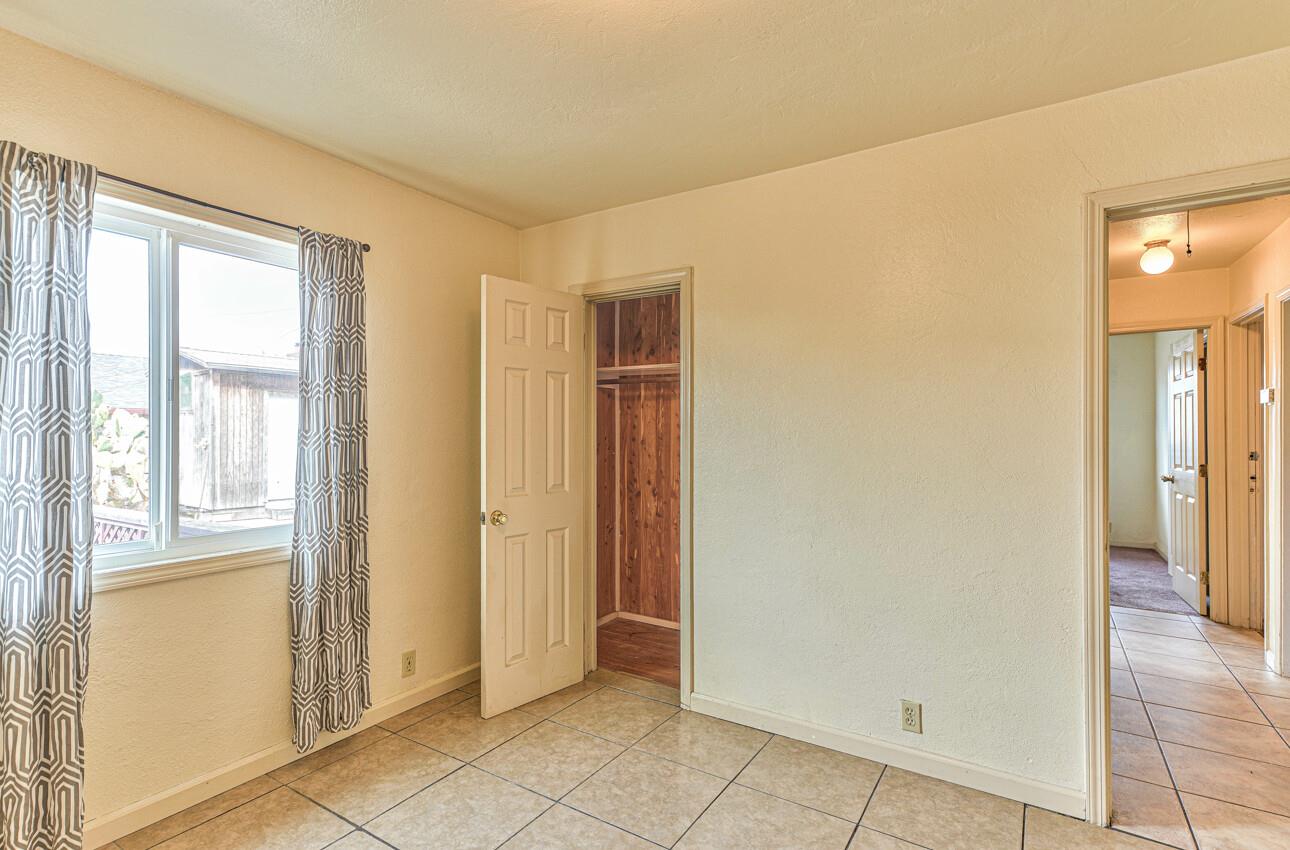 Detail Gallery Image 15 of 28 For 81 Russell Rd, Salinas,  CA 93906 - 3 Beds | 1 Baths