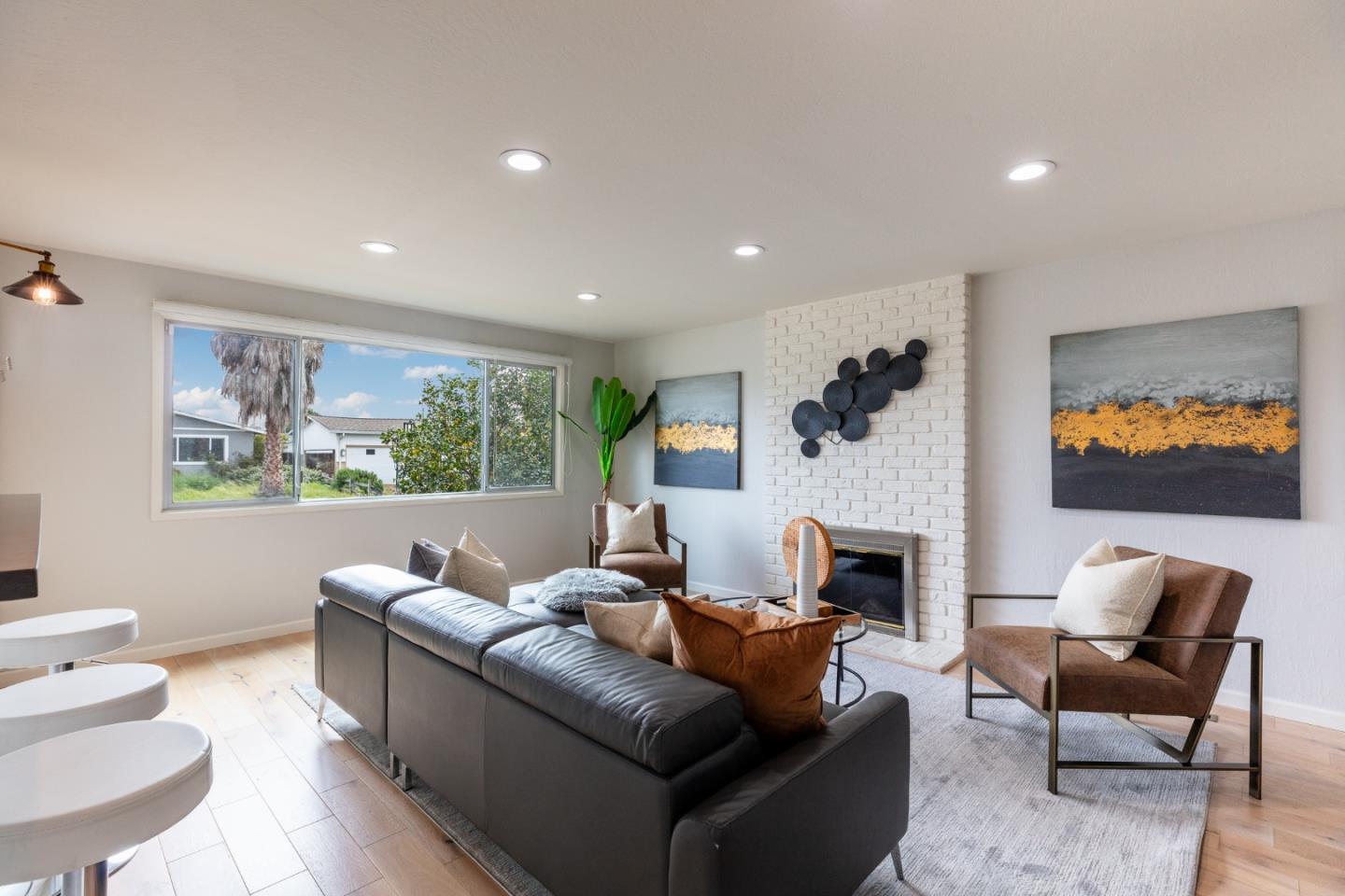 Detail Gallery Image 1 of 1 For 729 Santa Rita St, Sunnyvale,  CA 94085 - 3 Beds | 2 Baths