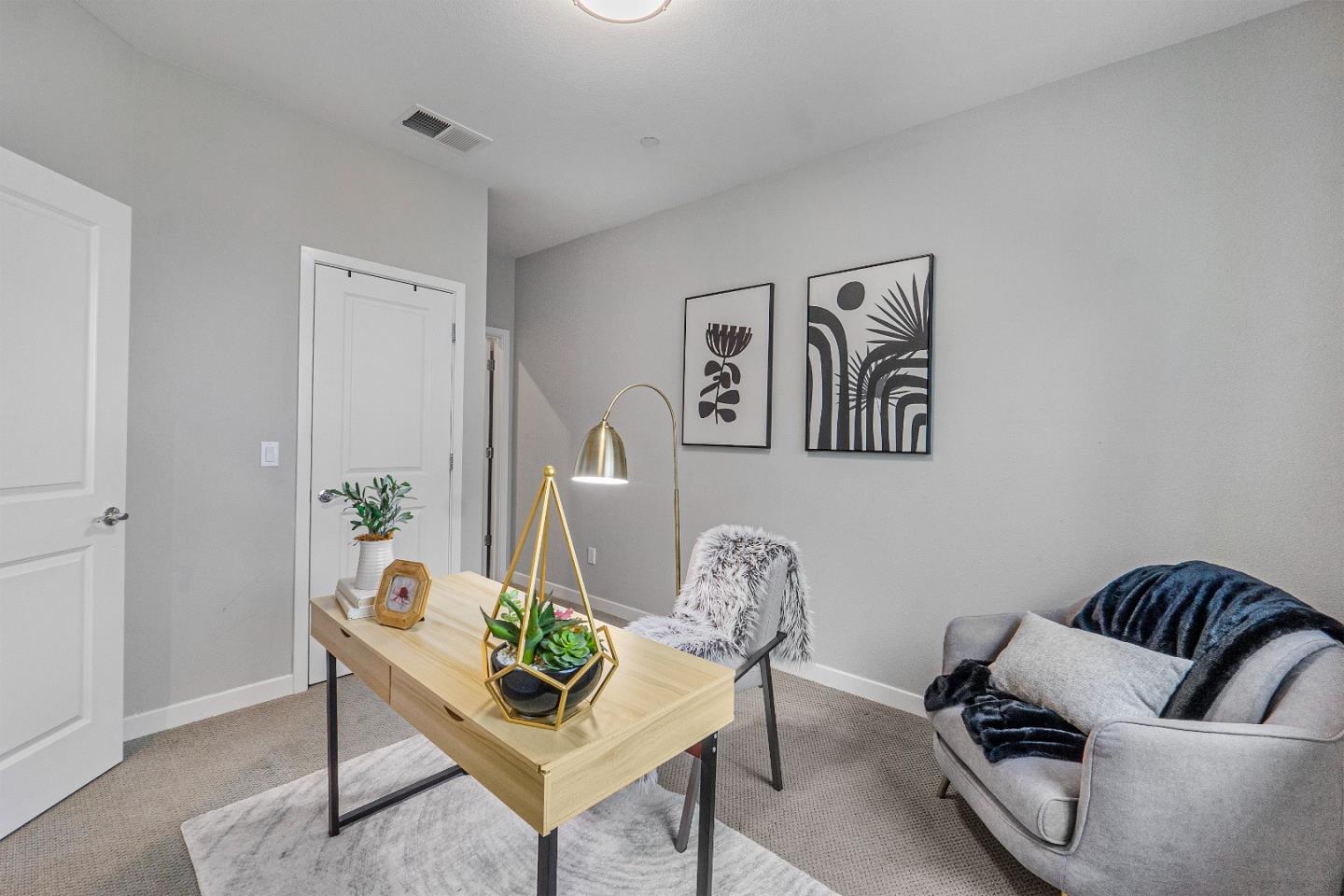 Detail Gallery Image 25 of 30 For 579 Apricot Way, San Jose,  CA 95133 - 3 Beds | 3/1 Baths
