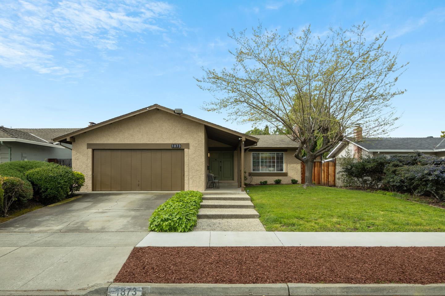 Detail Gallery Image 1 of 27 For 1873 Camargo Dr, San Jose,  CA 95132 - 3 Beds | 2 Baths