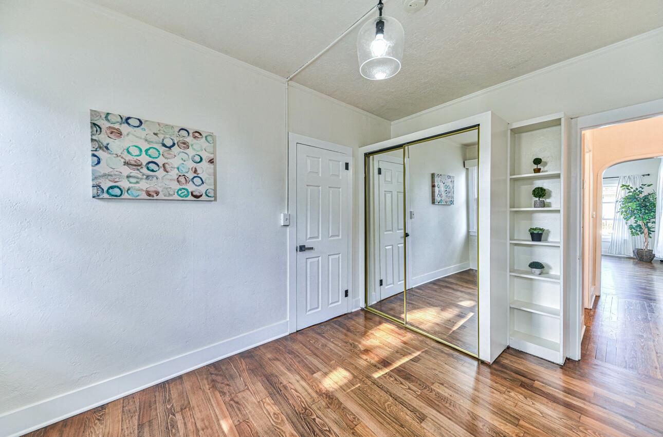 Detail Gallery Image 19 of 27 For 315 Cypress Ave, Pacific Grove,  CA 93950 - 2 Beds | 1 Baths