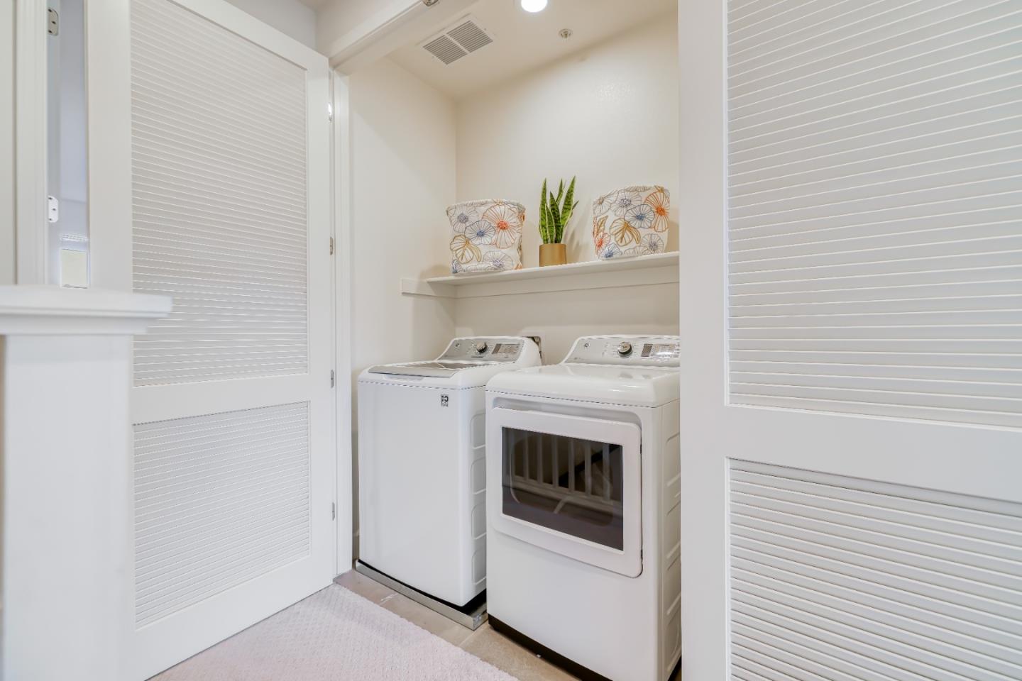 Detail Gallery Image 22 of 26 For 34884 Sanctuary Ter, Fremont,  CA 94555 - 3 Beds | 3/1 Baths