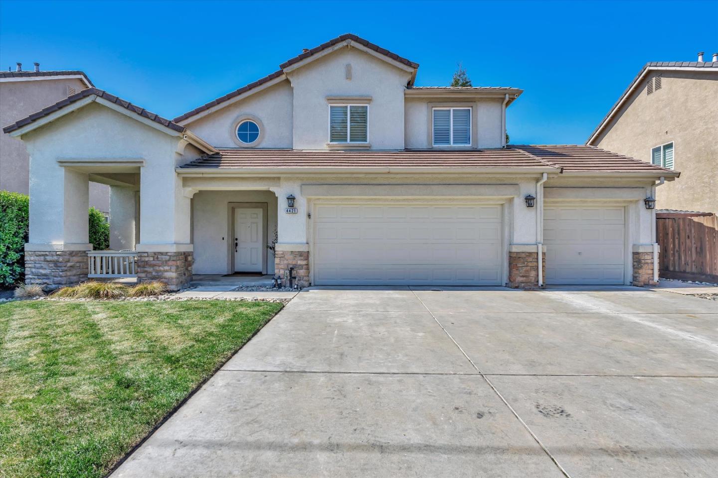 Detail Gallery Image 1 of 35 For 4421 Colorado Ave, Turlock,  CA 95382 - 3 Beds | 2/1 Baths